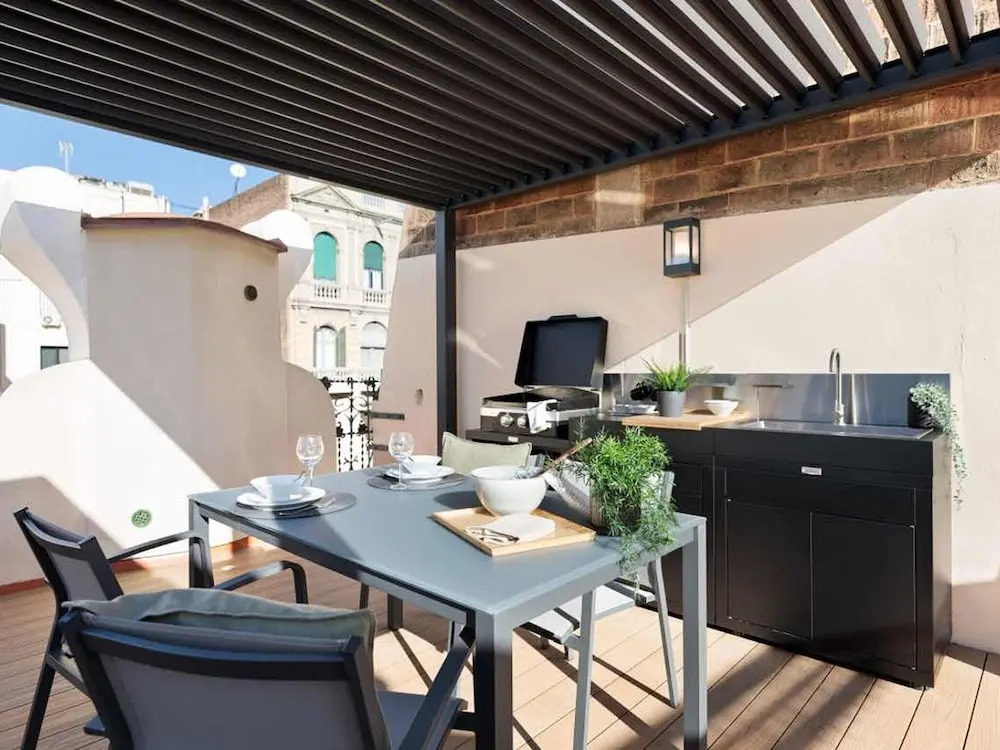 Penthouse in Barcelona With Large Terrace