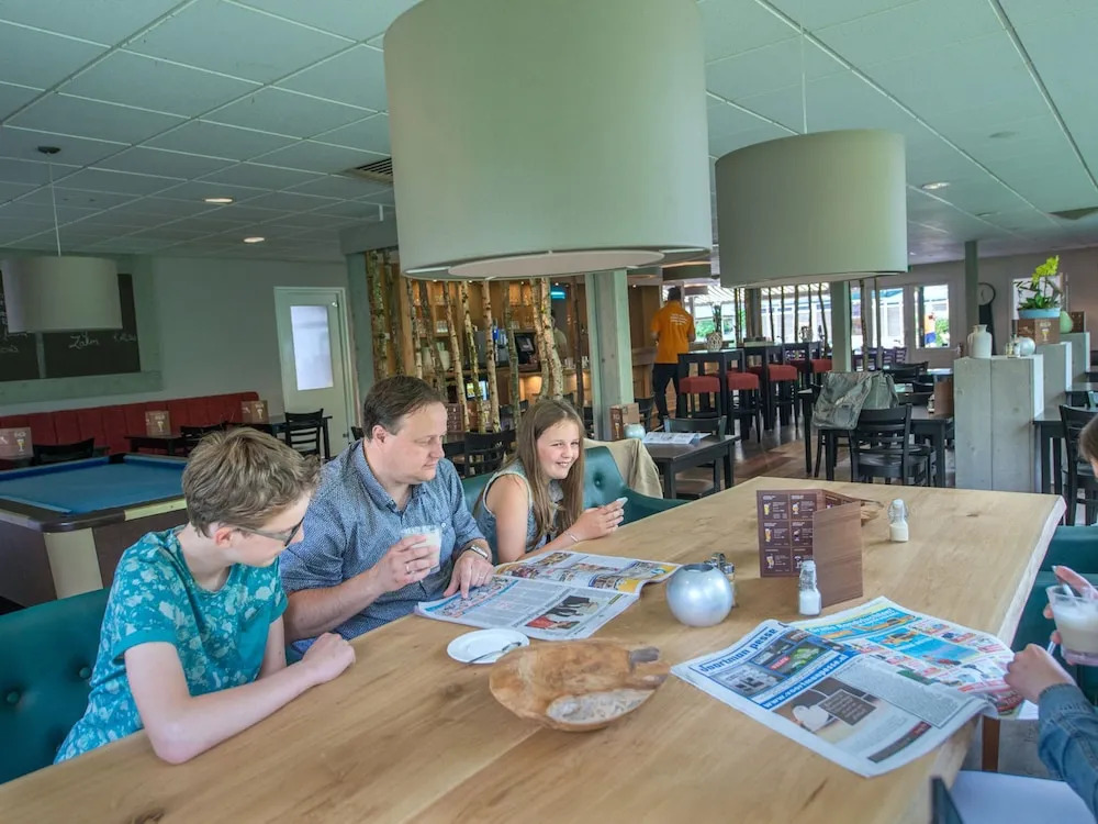 Spacious House with Barbecue And Fireplace, Close To Assen