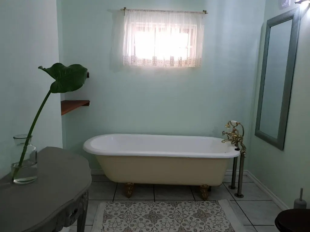 Bauhenia Guesthouse