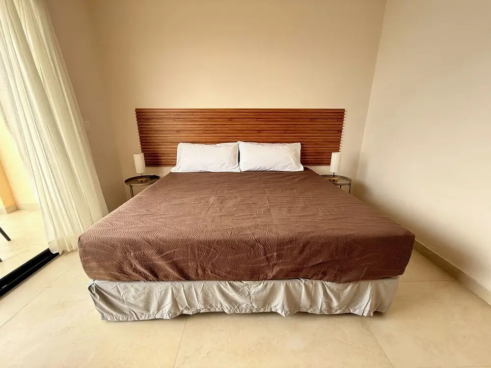 Hotel 56 Zuna