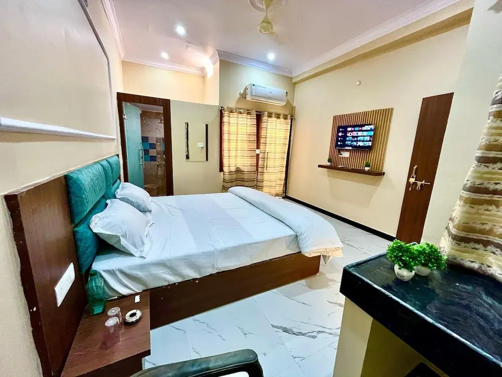 Raghav ji home stay
