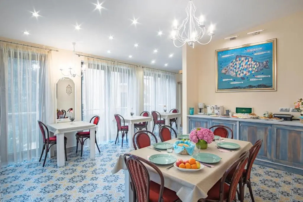 Kiss-Henézi Guest House