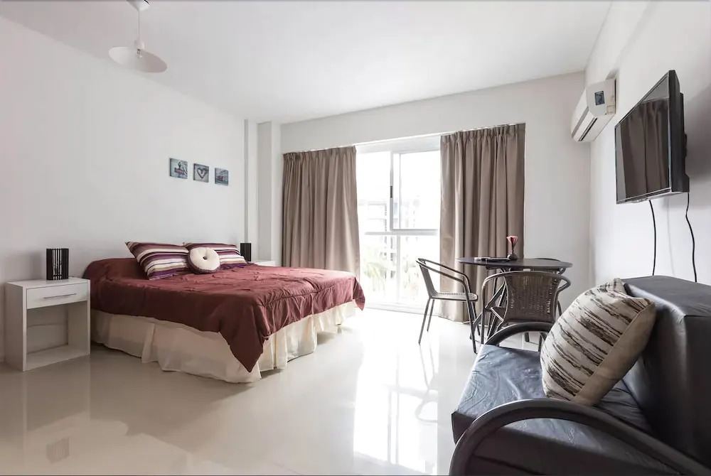 Suite & Studios