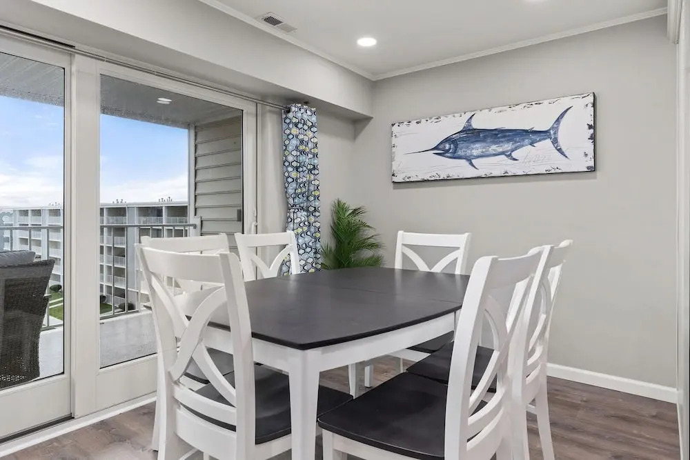 Thunder Island 133c 2 Bedroom Condo by RedAwning