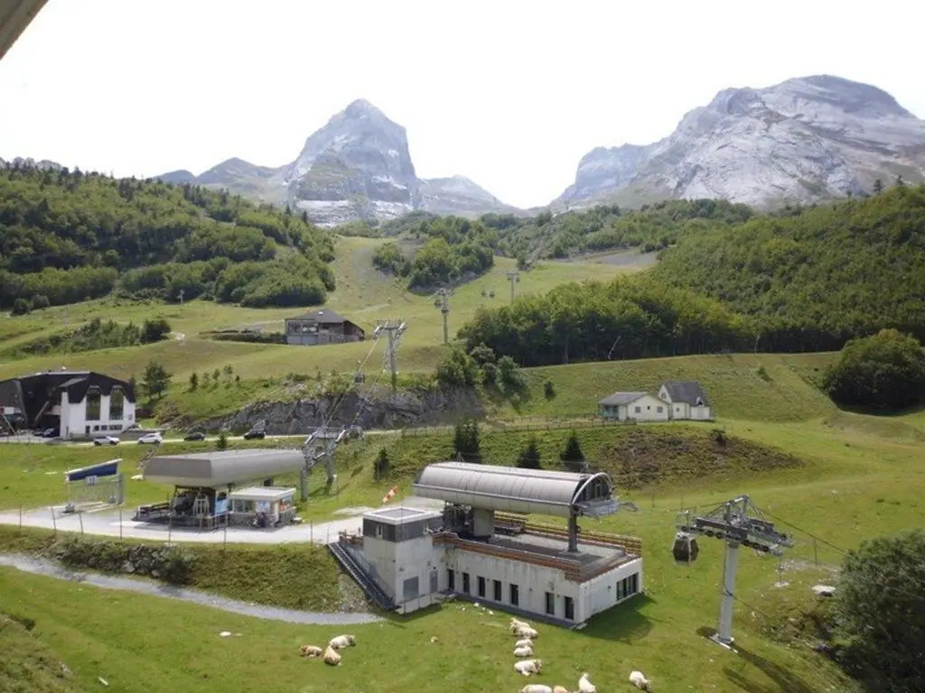 Appartement Gourette, 1 pièce, 6 personnes - FR-1-400-6