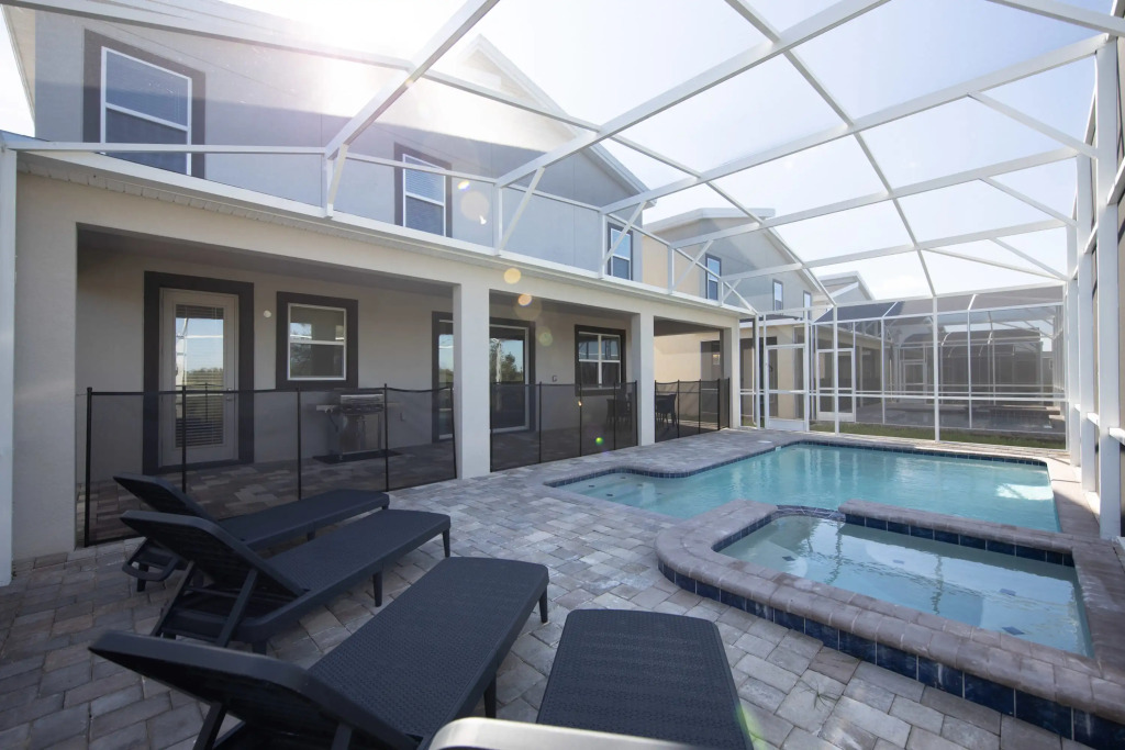 Unique Home with theater, game room and private pool near Disney