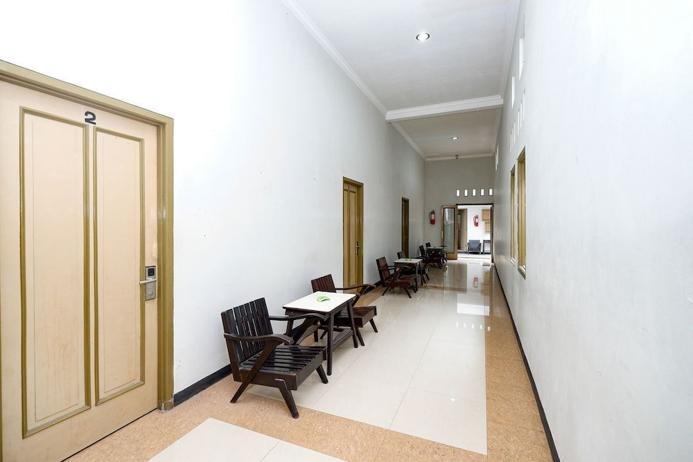 El Rio Alun-Alun Tegal Hotel by Sajiwa