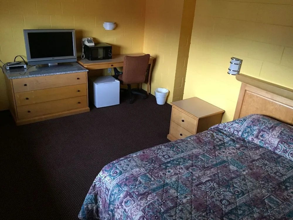 Lamplighter Motel