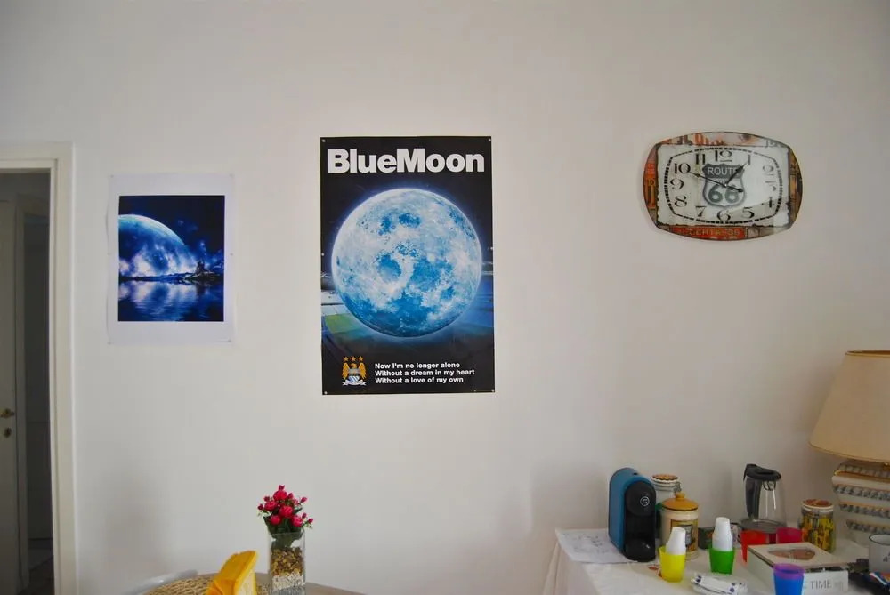 La Luna Blu in Old Town