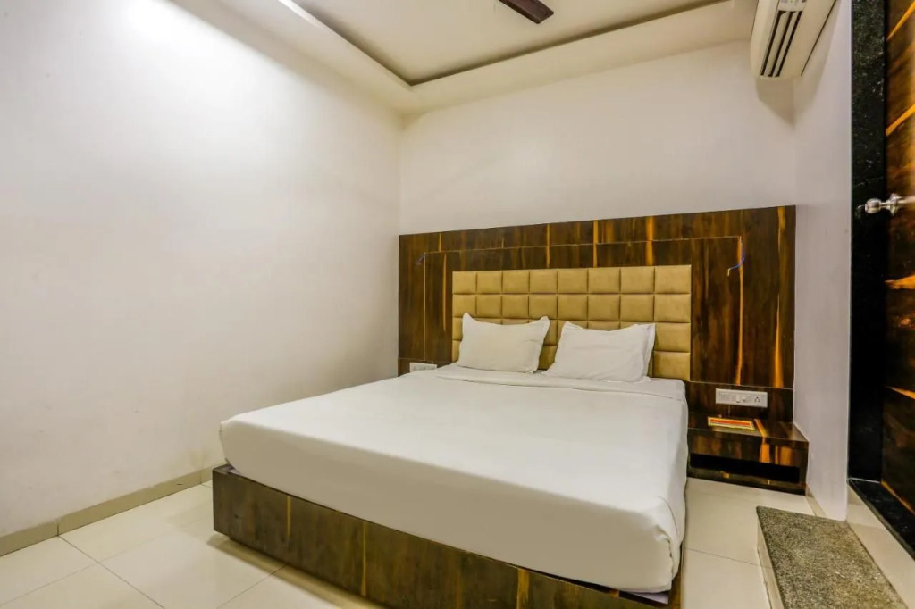 FabHotel Elvis Inn - Nr Mumbai International Airport