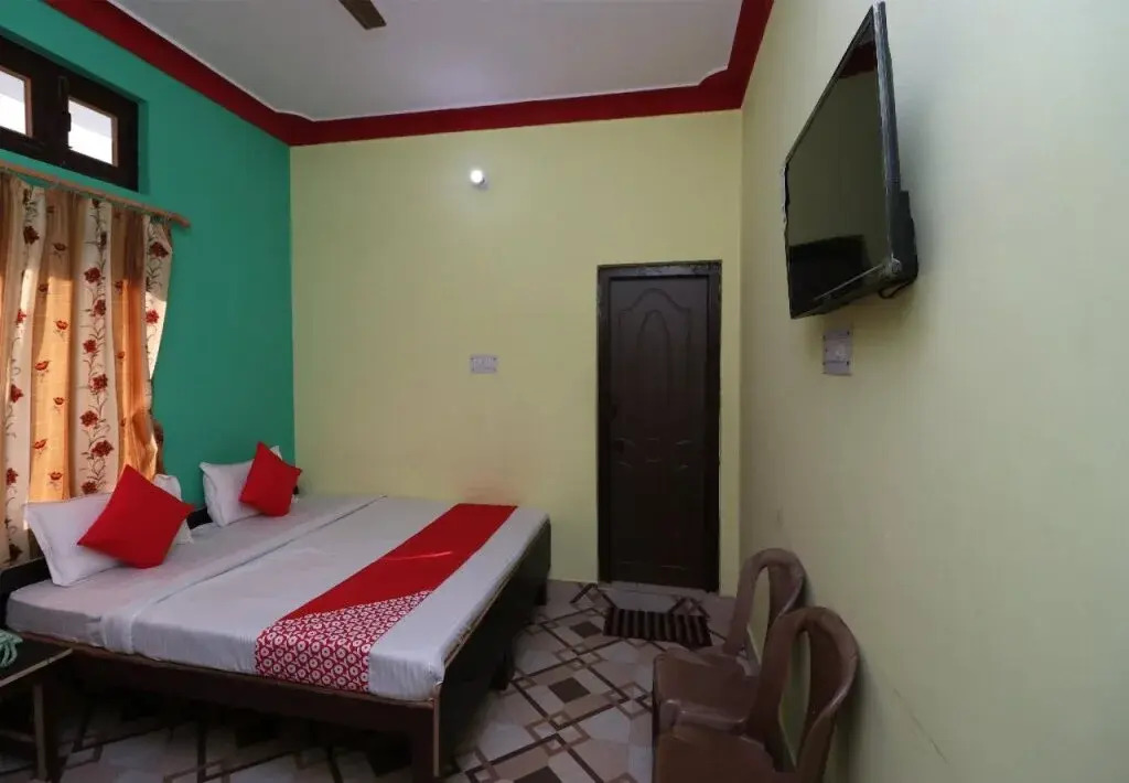 Hotel Aanandit By OYO Rooms