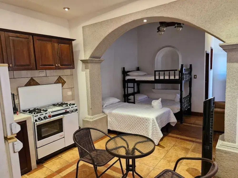 Cozy Colonial Style Azotea Apartments