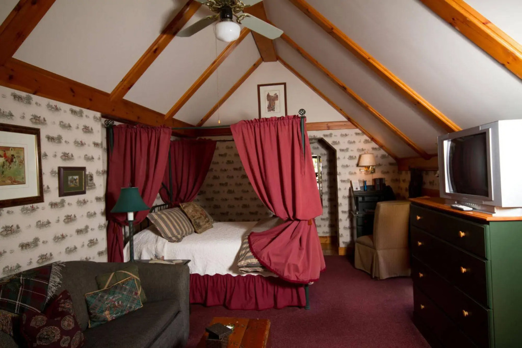 Victoria's Historic Inn