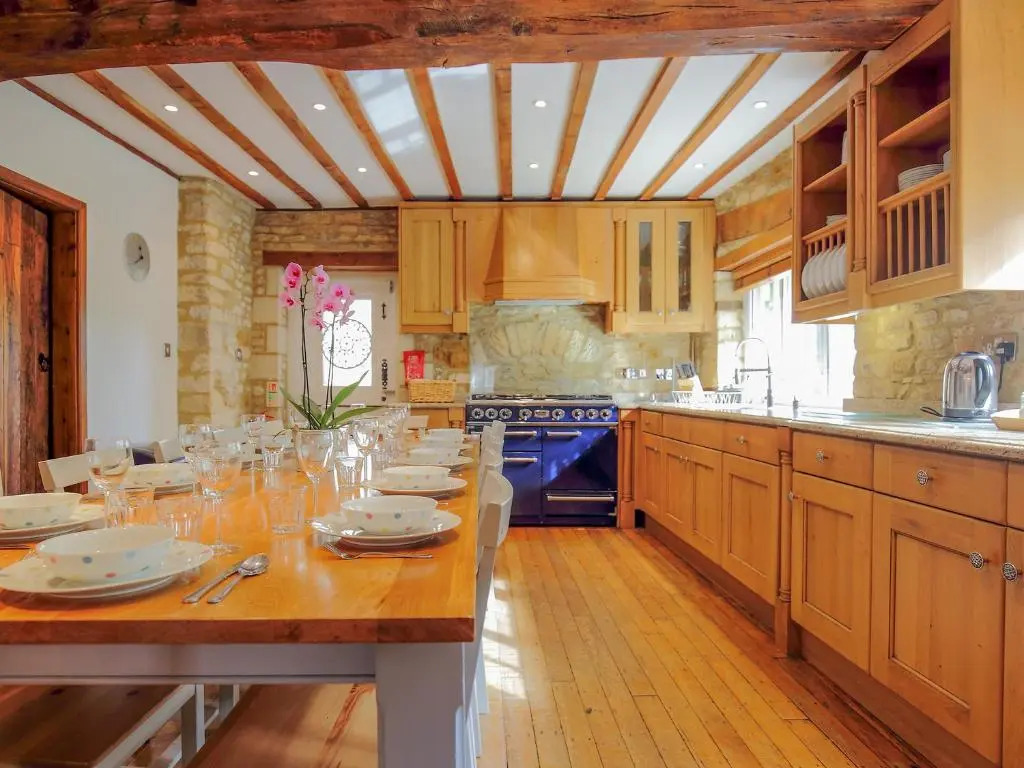 White Hart House, BURFORD
