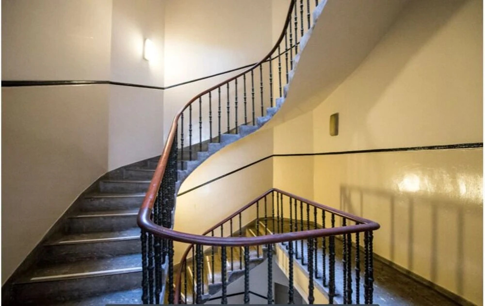 5 Star Old Town Apartment