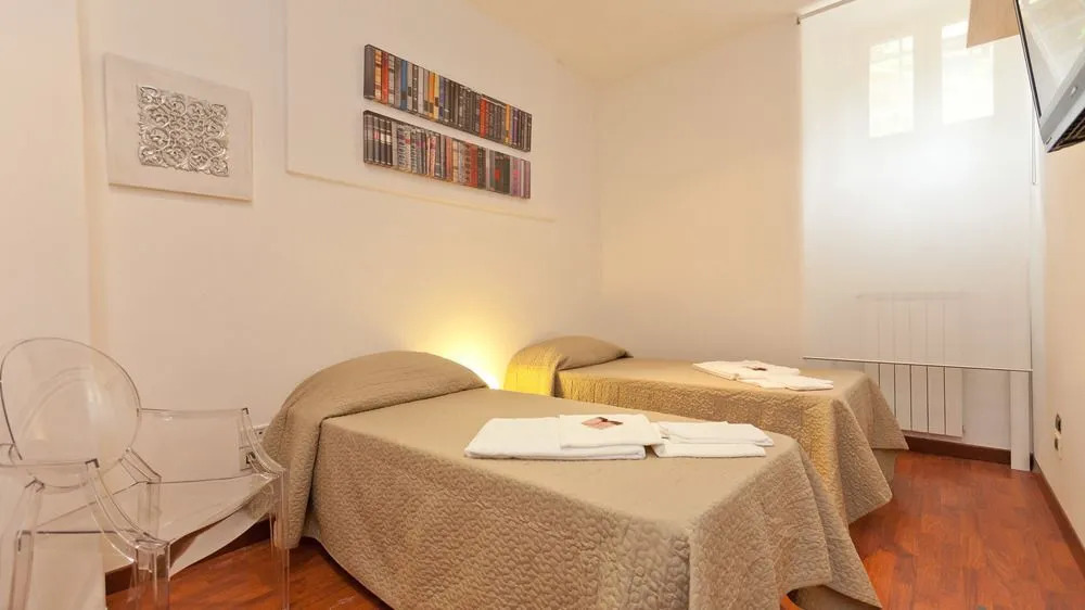 Rental In Rome Paglia Apartment