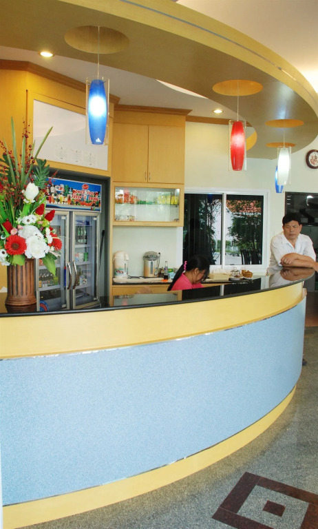 Martina Hotel Surin