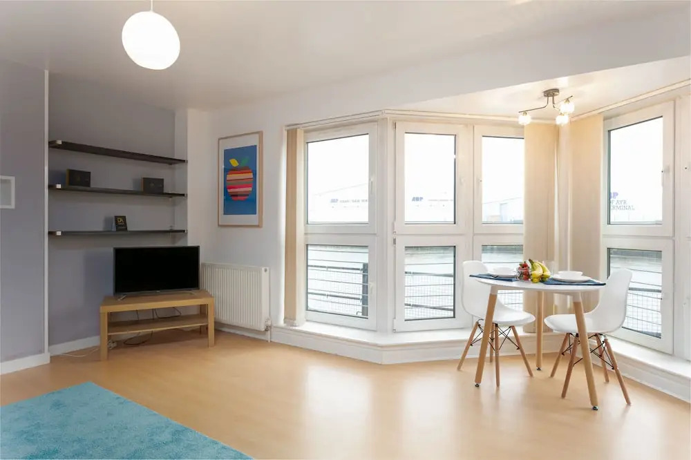 Logan Bay -  Donnini Apartments