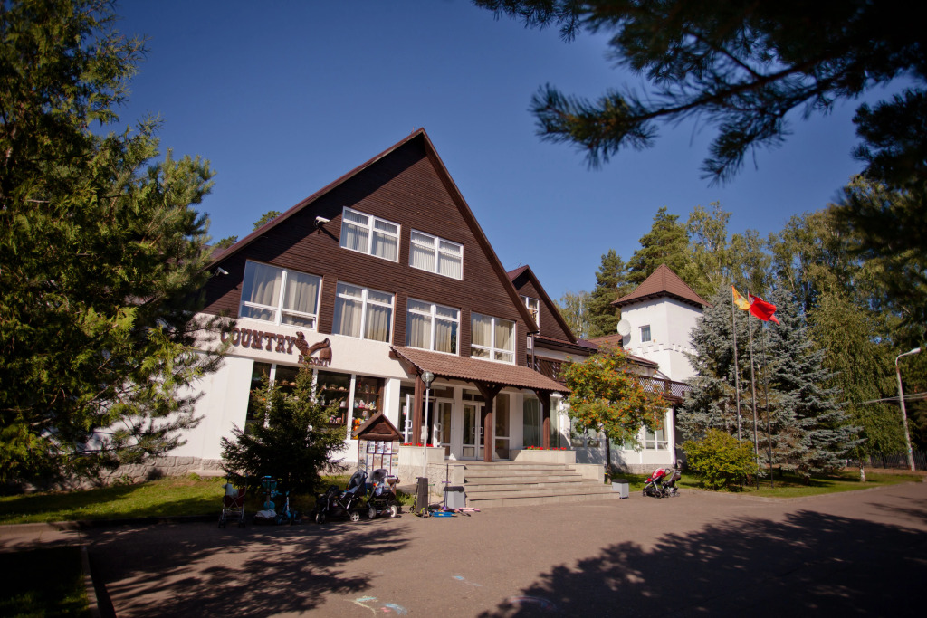 4 ★ Гостиничный комплекс Country Resort