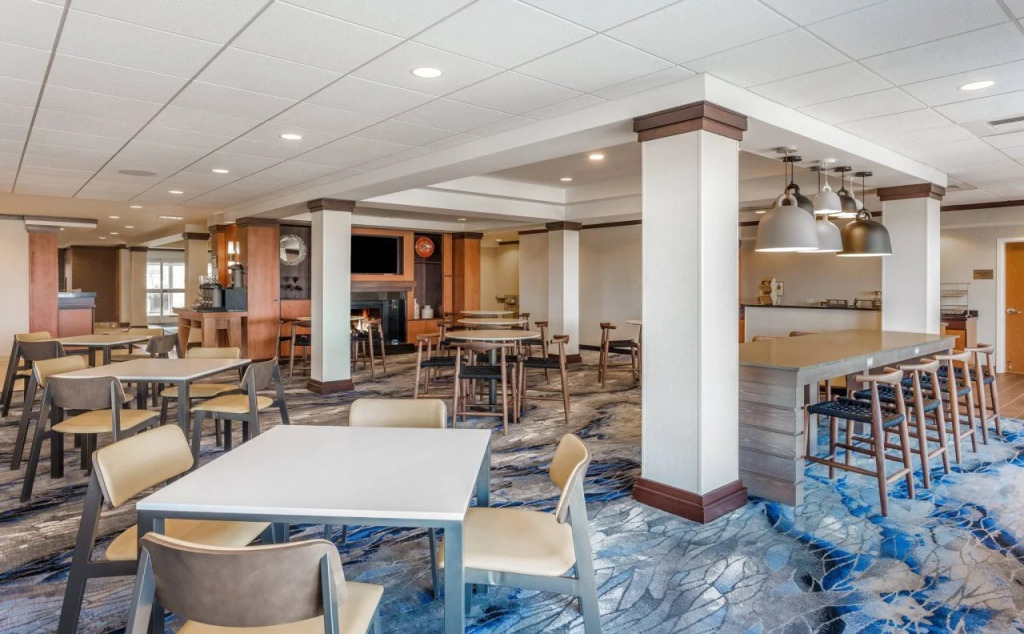 Fairfield Inn and Suites by Marriott Madison East