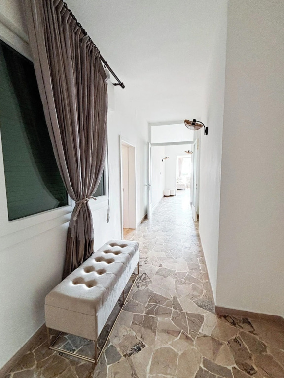 Seafront Apartment With Private Parking