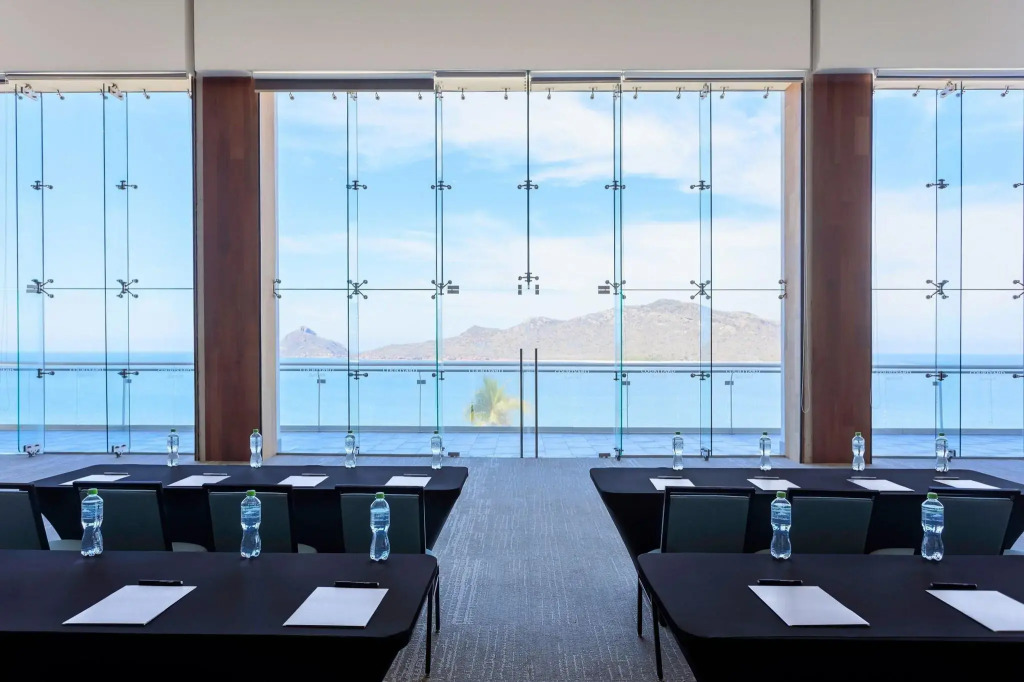 Courtyard by Marriott Mazatlan Beach Resort