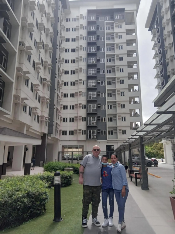 Family freindly 2 bedroom condo at Vine Residences