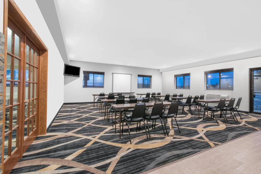 Days Inn by Wyndham Watertown