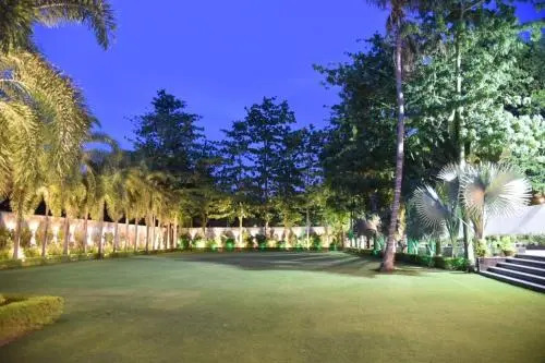 KL7 Hotel & Banquets