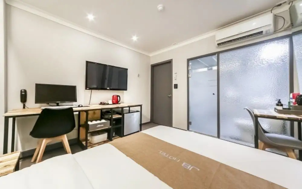 Gimhae Ubangdong JB hotel