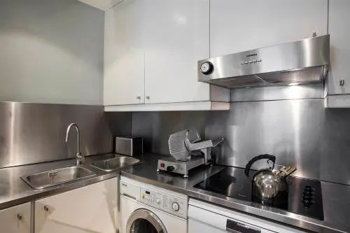 Faubourg Chic