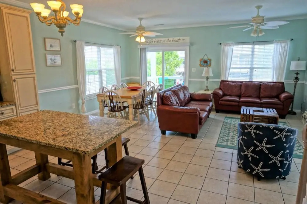 The Last Edition 5 Bedrooms 4.5 Bathrooms Home