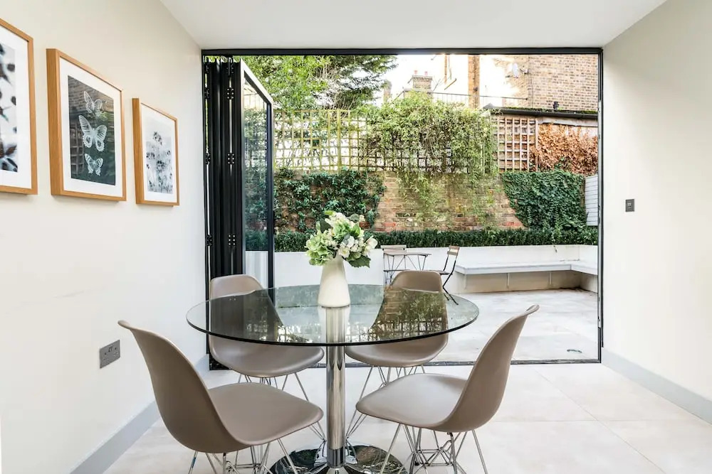 NEW Cosy & Sleek 2BD Flat In Vibrant West Kilburn