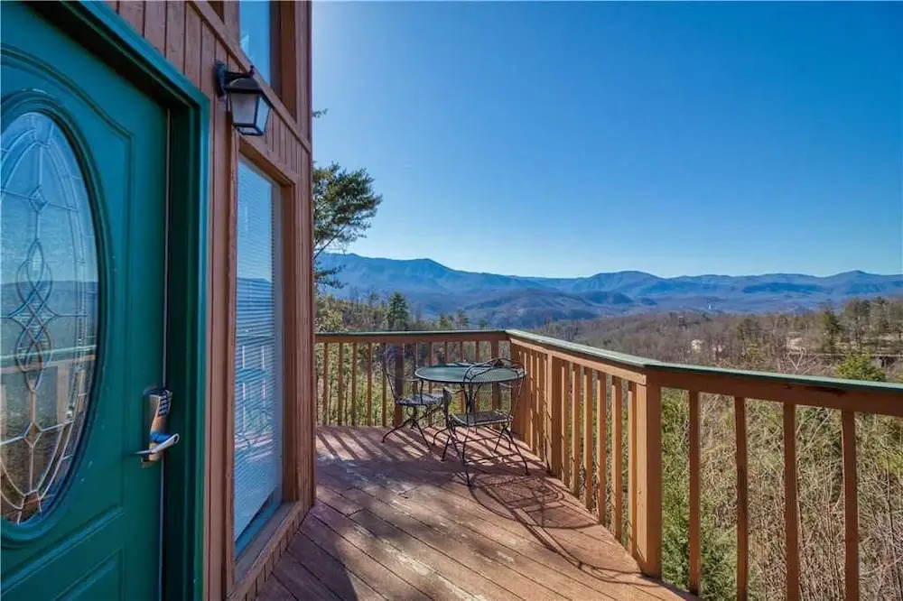 Bear Crossing - Two Bedroom Cabin