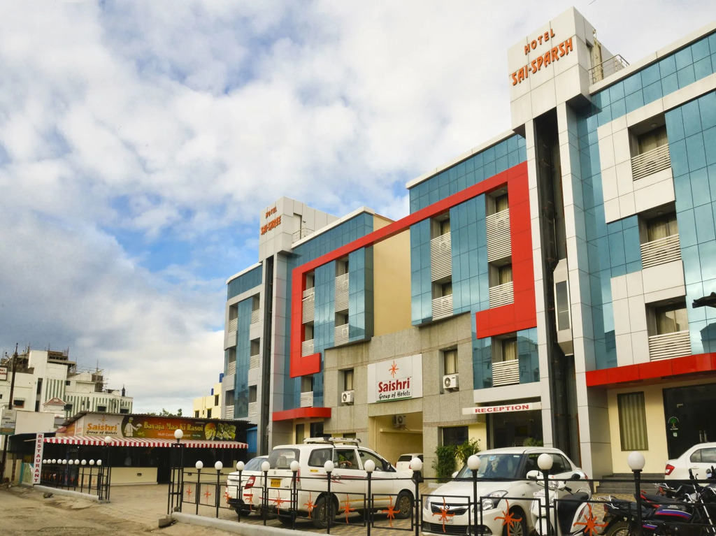 OYO 4445 Hotel Saishri