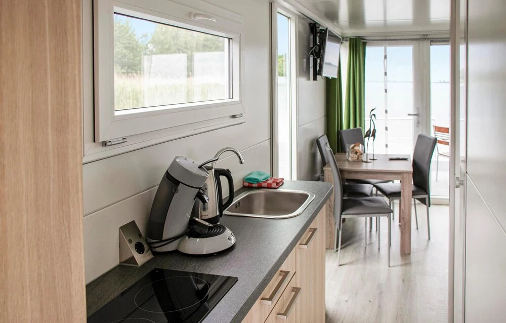 Awesome Ship/boat in Biddinghuizen With 2 Bedrooms and Wifi