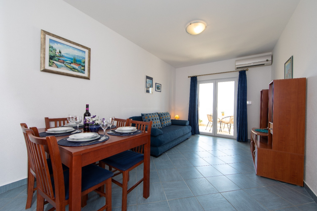 Apartment Ruzica - with sea view: A1 - plavi Igrane, Riviera Makarska
