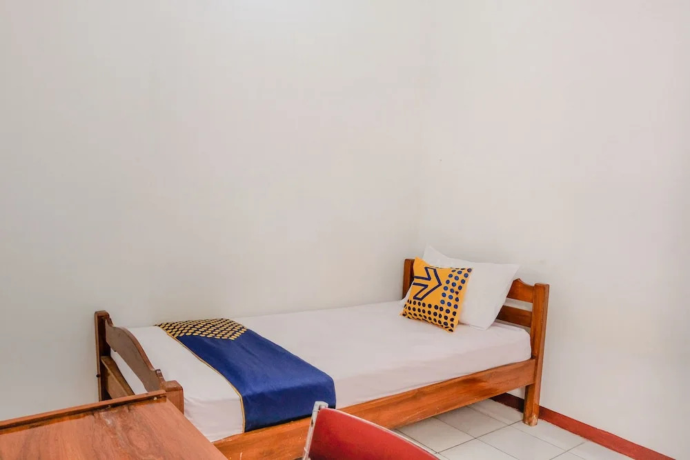 SPOT ON 2749 Tiga Sinar Residence