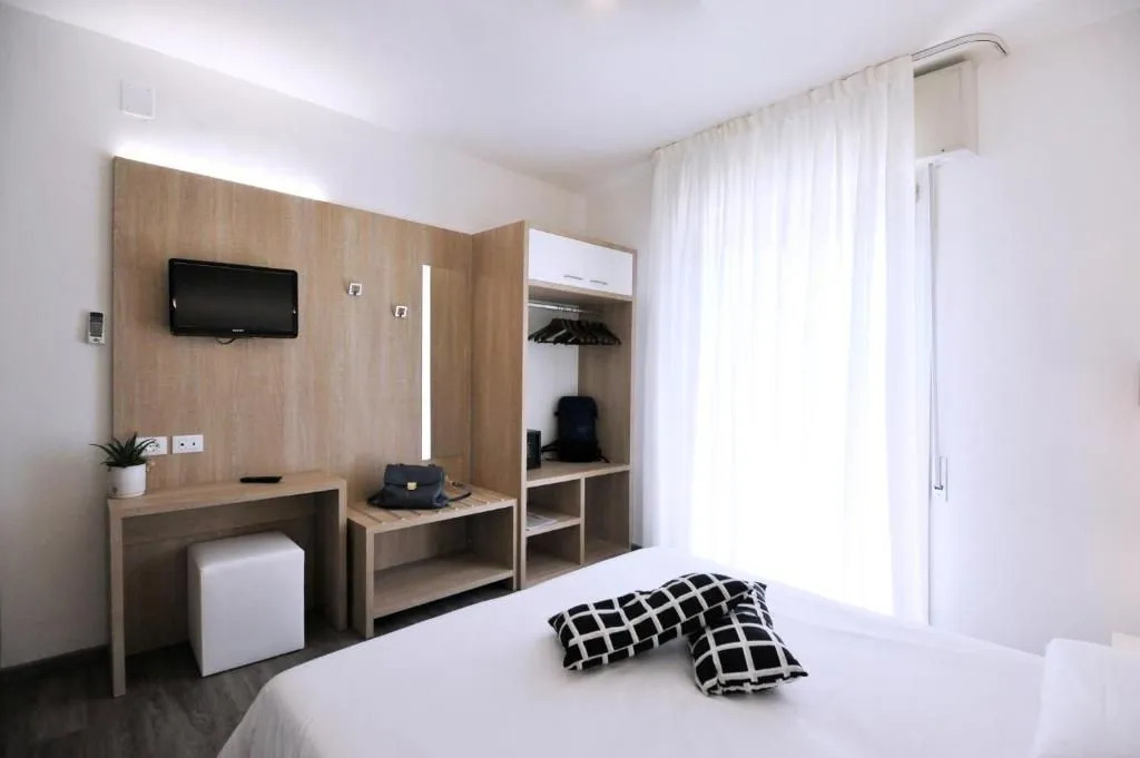 Hotel Etna