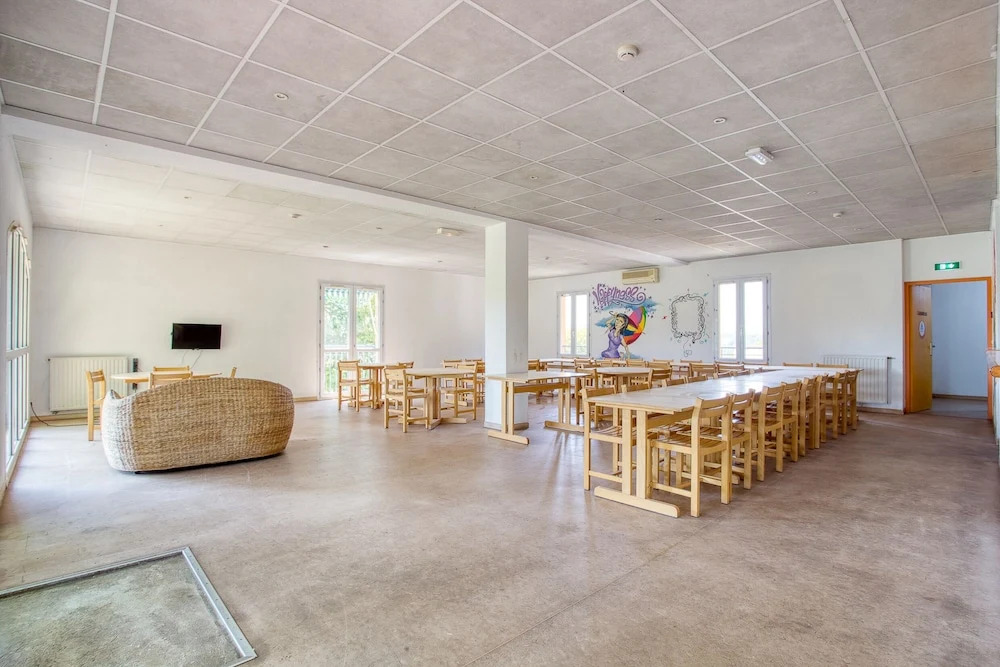 Auberge de Fréjus Saint-Raphael - Hostel