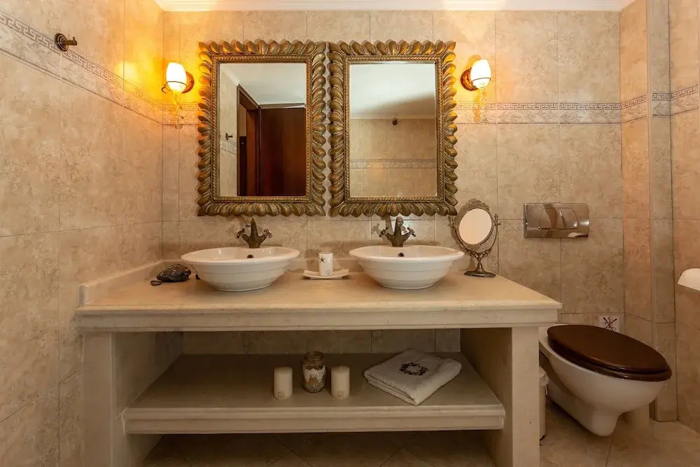 Luxury Villa Golden Crest with private pool