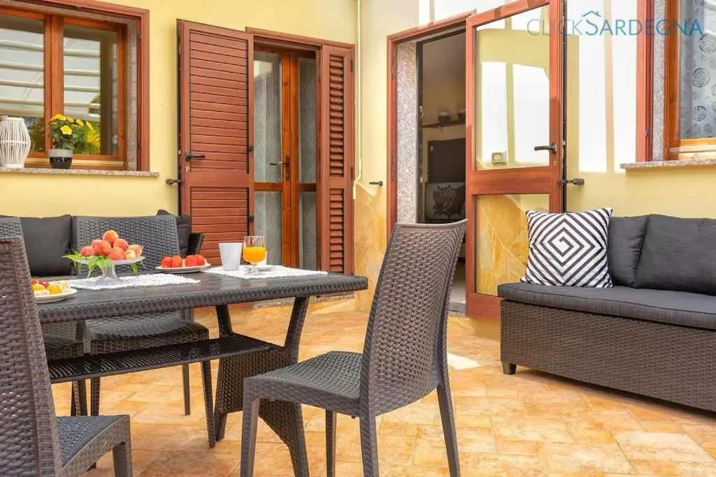 Alghero Villa Maestrale con veranda coperta giardino 4 camere 3 bagni