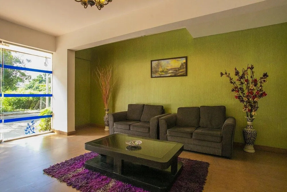 OYO 22935 Iwe Studio