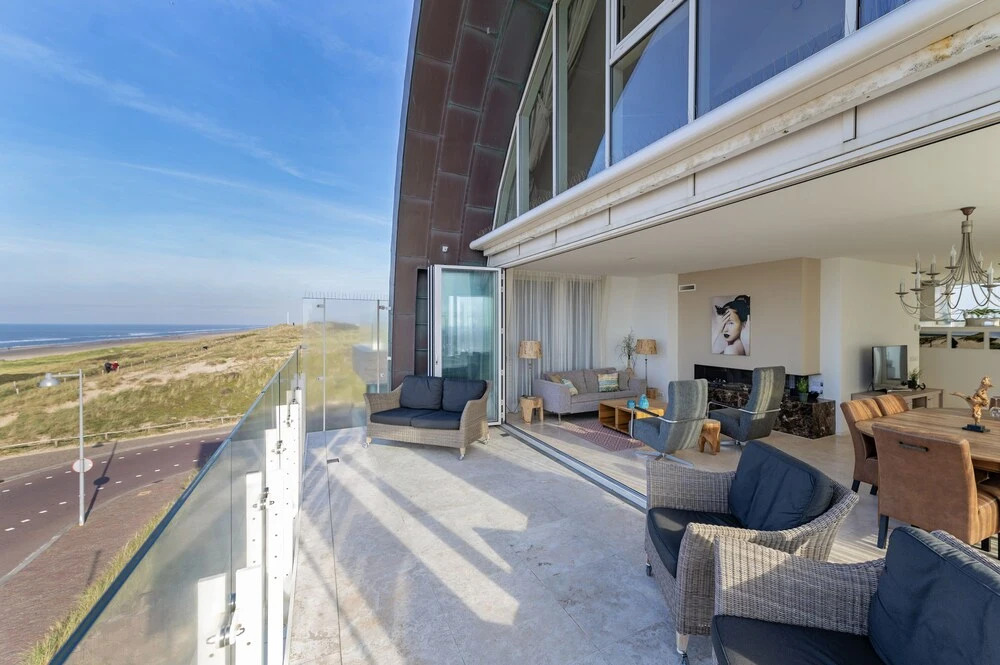 Beautiful sea Views Apartment Shrimp