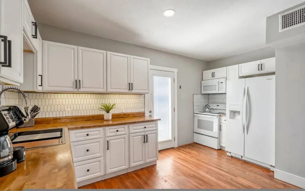 2-bedroom - Equipped Kitchen - Gated Parking