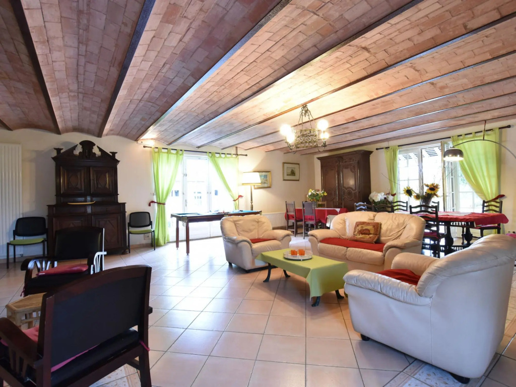 Alluring Cottage in Englancourt With Fenced Garden