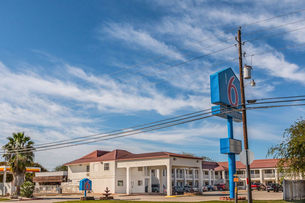 Motel 6-San Marcos, TX - North