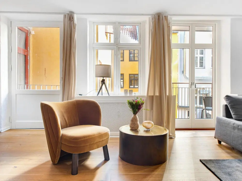 City 1- Pleasant 4-bdr Apt in Central Copenhagen