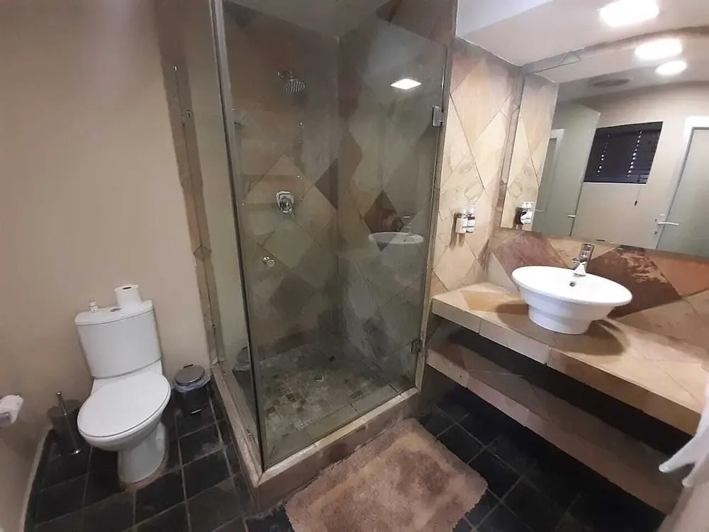 Flying Falcon Guesthouse