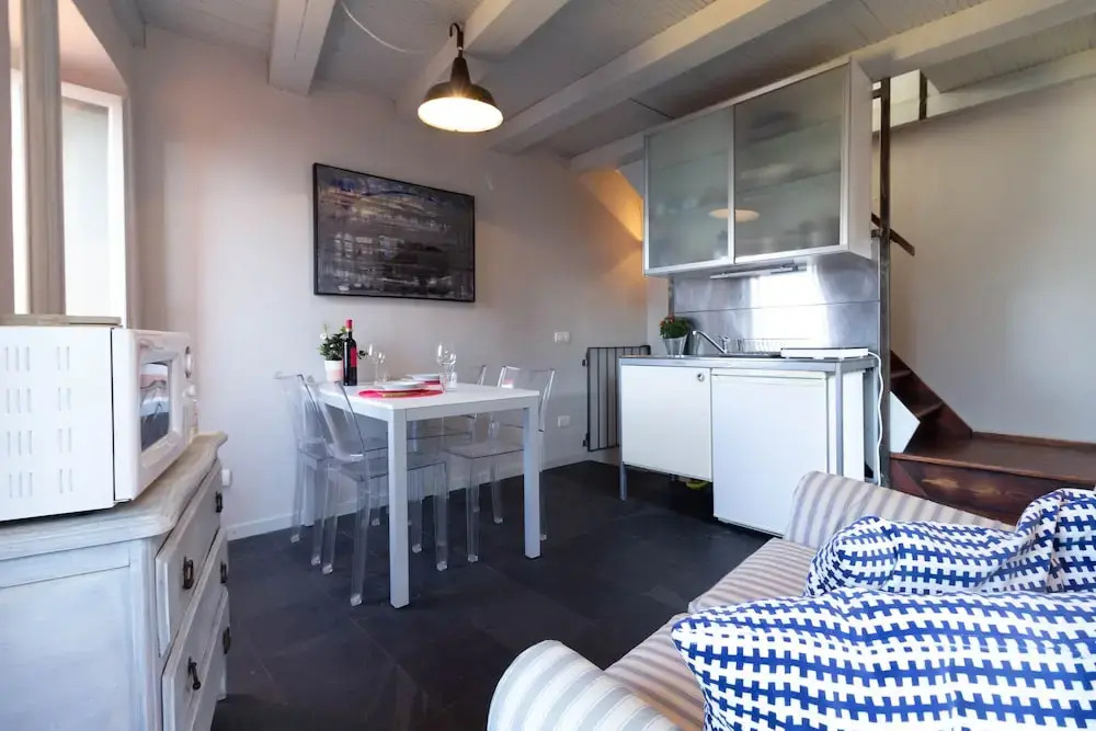 Mamma Ciccia Holiday Home - La Tour Orange Varenna